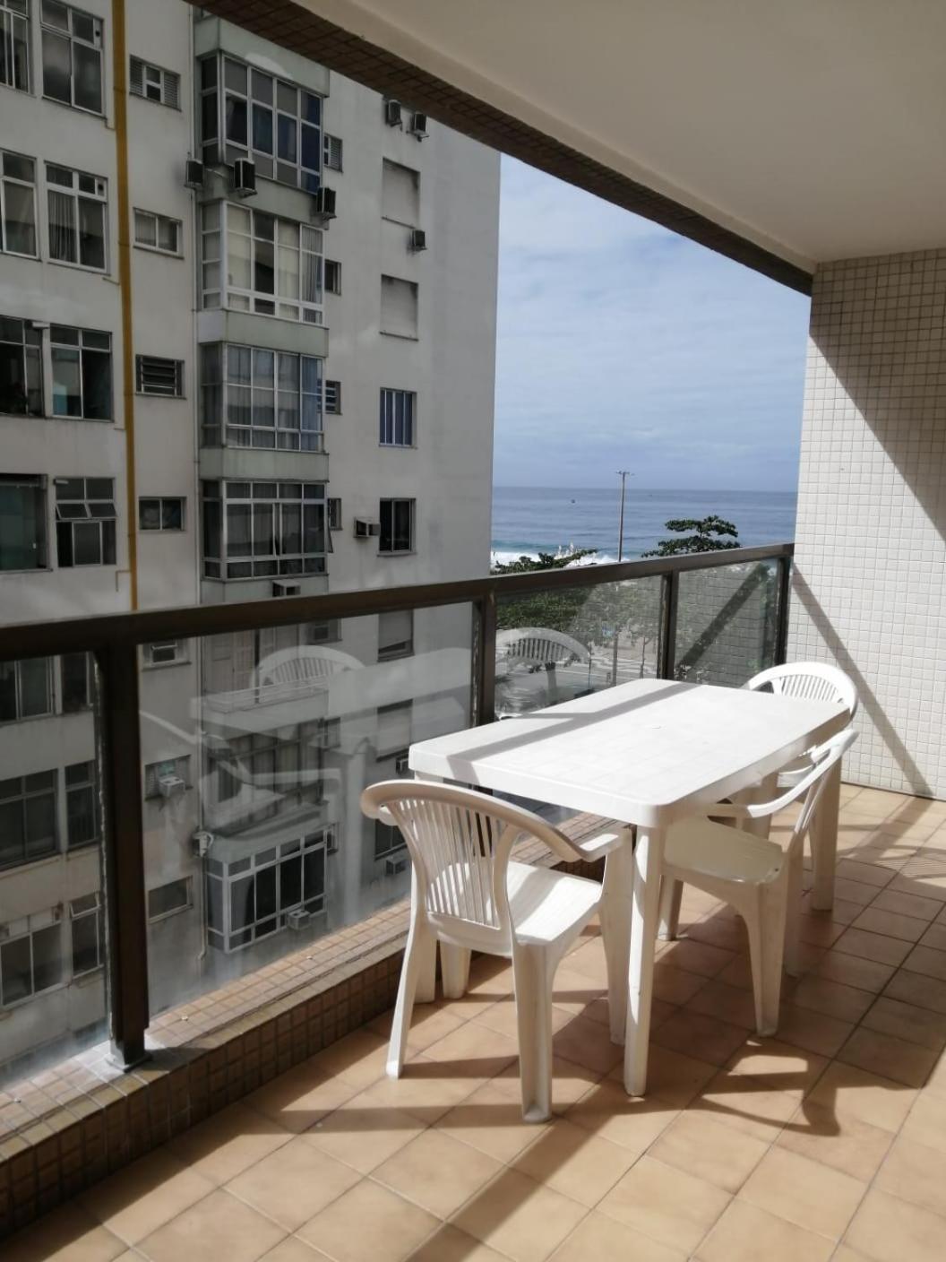Atlantico Flat Service Apartemen